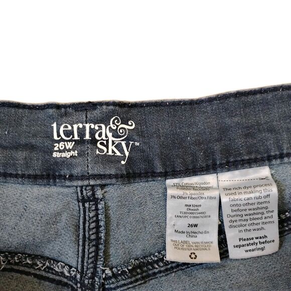 Terra & Sky Women's Straight Leg Dark Wash Denim 26W - Picture 7 of 7